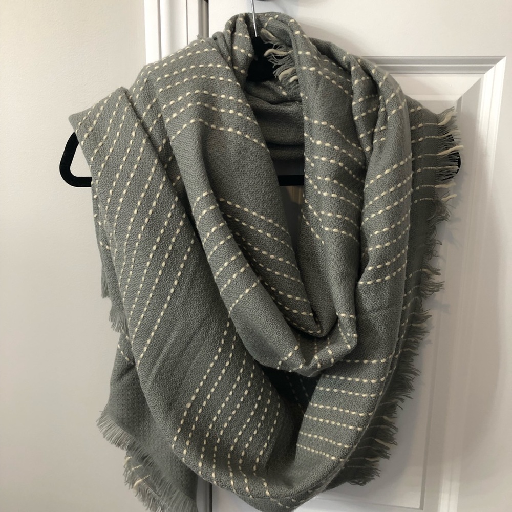 ❌SOLD❌ J. Crew Cape Scarf